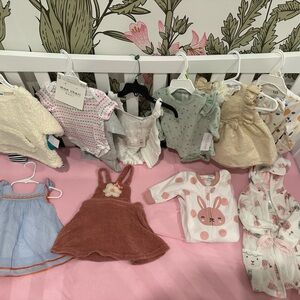 Baby girl, clothing bundle 0 to 3 months and 6 to 9 months.